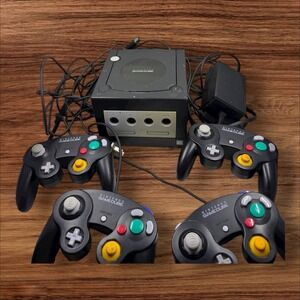 Nintendo Jet Black Gamecube Console Bundle System W/4 Controllers